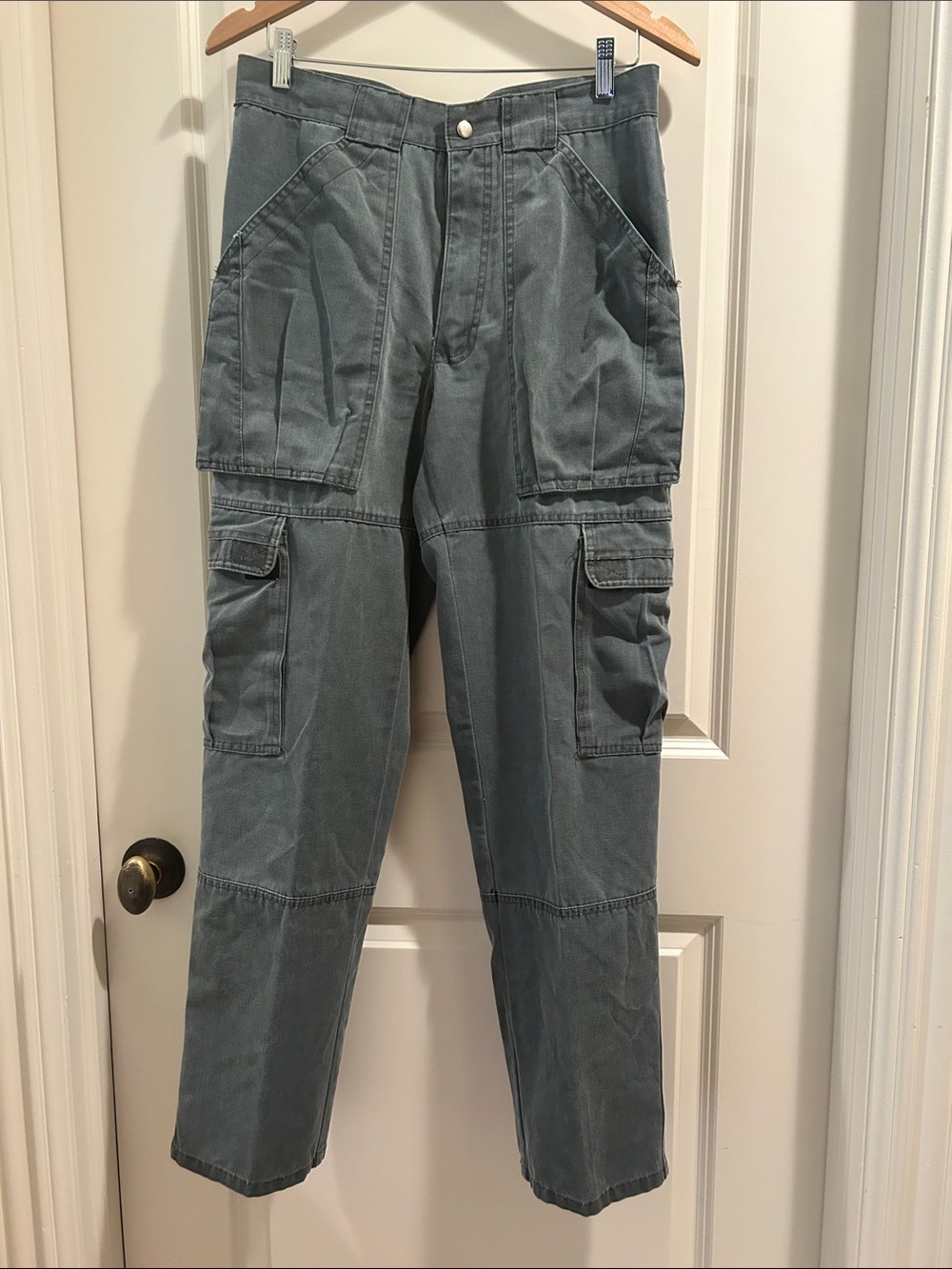 Bugle Boy USA Vintage Distressed Cargo Utility Pants Pockets Galore size 32